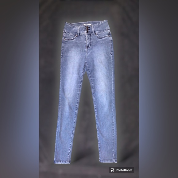 Angles NWT Skinny styled blue jeans size 6 - Picture 1 of 3